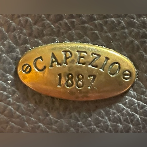 Black leather Capezio wallet. Measures about 7 x 4“. EUC - Picture 2 of 12